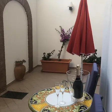 Casa Carlotta Капри